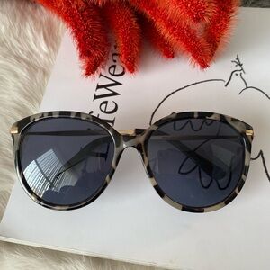 Oscar de la Renta Sunglasses